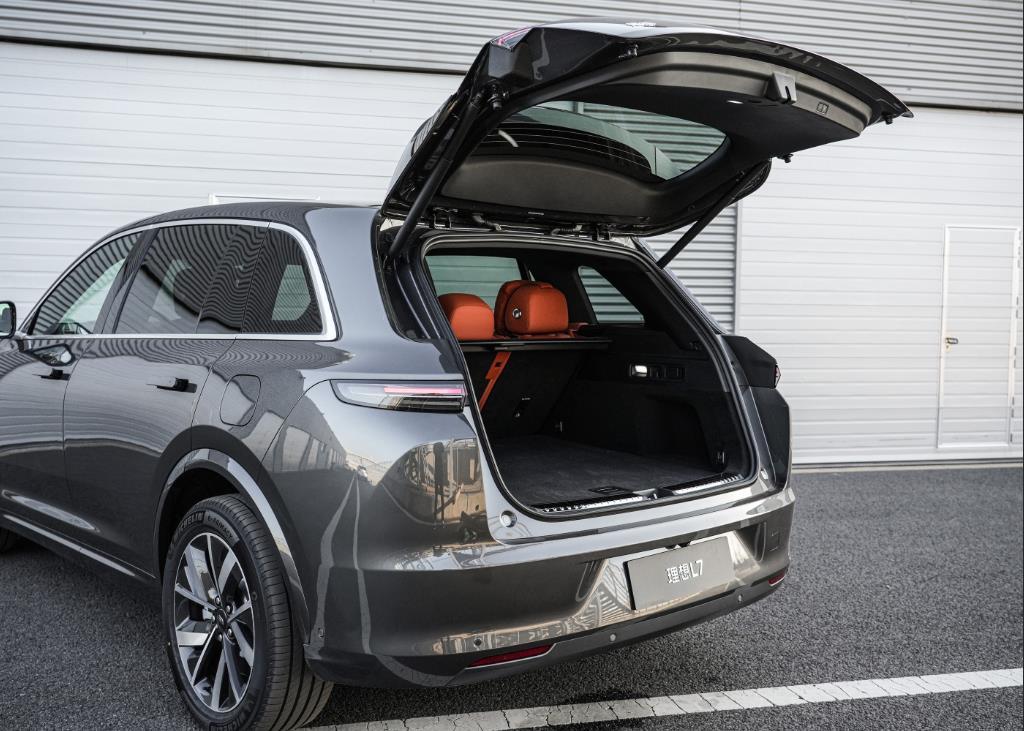 Ideal L9 electric suvs The trunk of the car