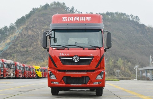 Dongfeng Tianlong KL 465hp 6x4  diesel tractor