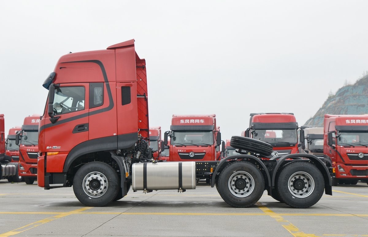 HOWO V7 heavy truck 400 horsepower 6X4 5.8m dump truck 