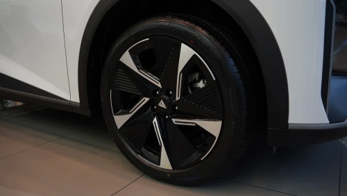 B2B Supplier of Changan Deepal – Leading Chinese New Energy Car | Specialized in Agency Representation & Large-Scale Distribution
