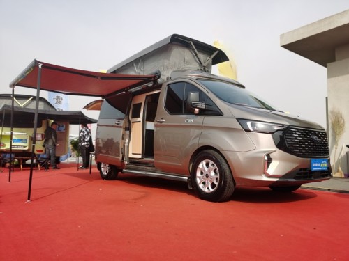 A motorhome that can be used for both traveling and daily commuting - Cobra Travel Edition