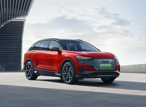 Second-hand Audi Q5 e-tron 2022 model, wholesale price 200,000 RMB/unit, within 50,000 kilometers.