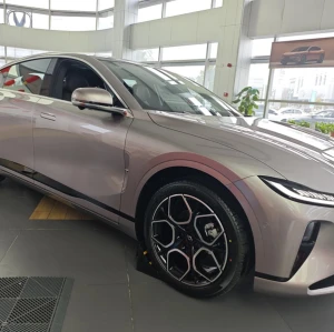Changan Qiyuan A07 2025 electric car for sale, exported in batches from China Auto