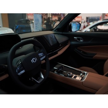 China Auto Export Changan Qiyuan Q05 2025 Hybrid Vehicle Sales  Auto Sale