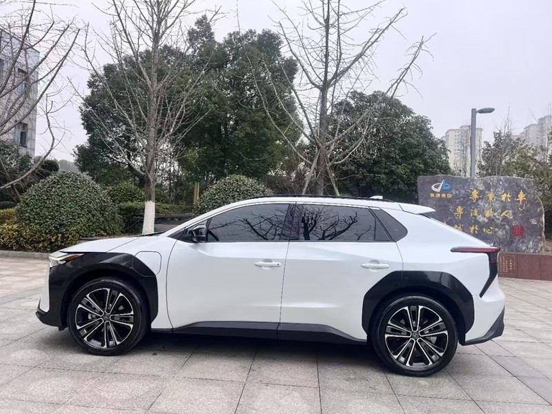 Toyota Used Vehicles exporter | Yitongda China Used Cars for Sale