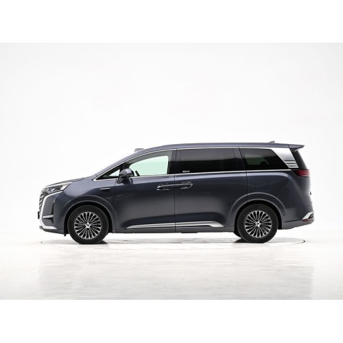 Denza D9 2025 Hybrid Car Medium and Large MPV-China High-Quality Second-Hand Vehicle Export