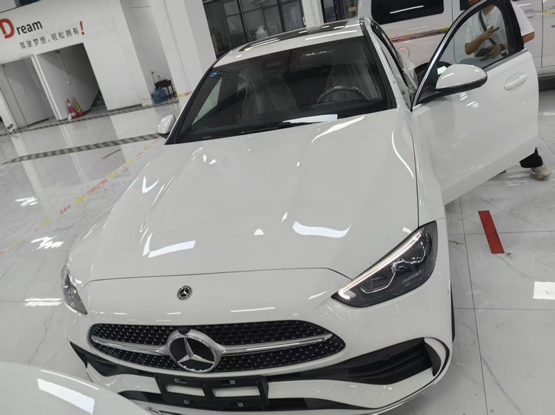 Mercedes-Benz vehicles
