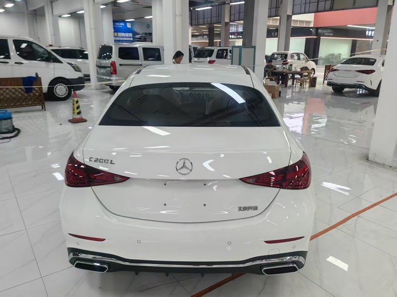 Mercedes-Benz vehicles
