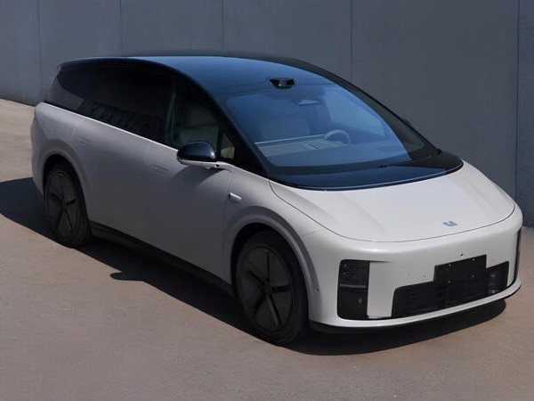 Interior of Ideal i8 Electric SUV to be launched in July