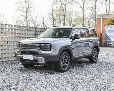 Yitongda export used vehicle Beijing BJ30 Used hybrid vehicle from China