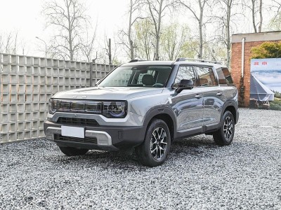Yitongda export used vehicle Beijing BJ30 Used hybrid vehicle from China