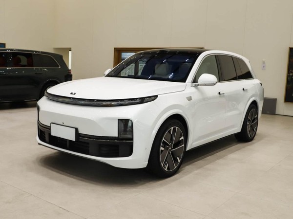 Li Ideal L8 China Used Car Export 2025