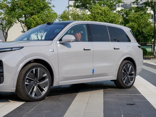 Large SUV Li Ideal L9 2025 Electric Vehicle China Vehicle Export