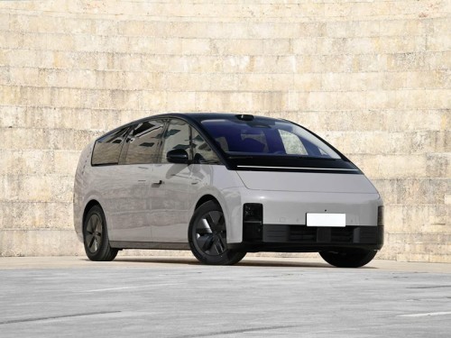 Ideal MEGA Electric Vehicle 2025 Model Yitongda China Professional Used Car Exporter