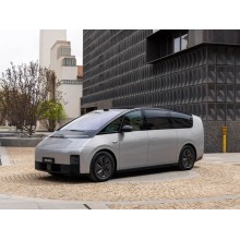 Ideal MEGA Electric Vehicle 2025 Model Yitongda China Professional Used Car Exporter