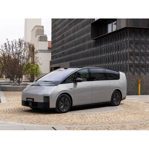 Ideal MEGA Electric Vehicle 2025 Model Yitongda China Professional Used Car Exporter