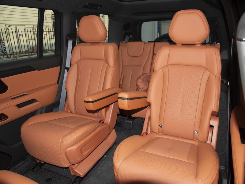 Jishi 01 used vehicle