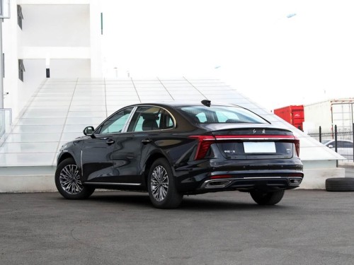 Hongqi H5 hybrid car China high-quality used vehicle export