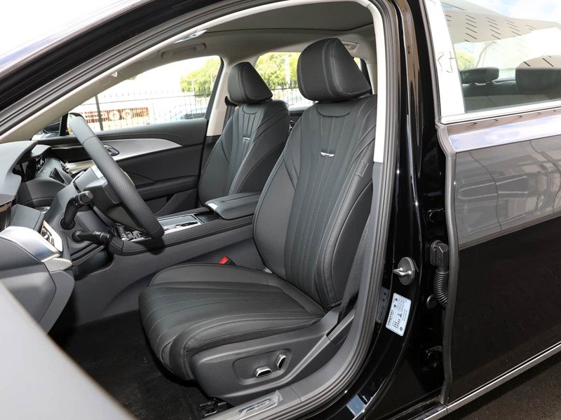 Hongqi H5 car