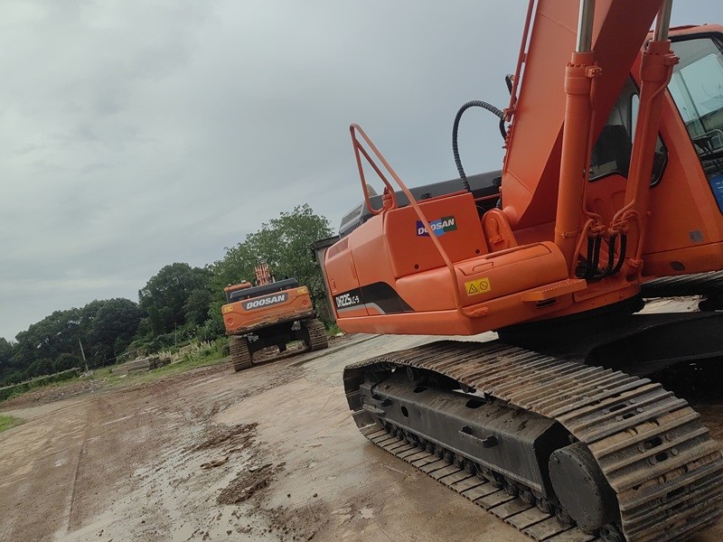 Quality used excavators