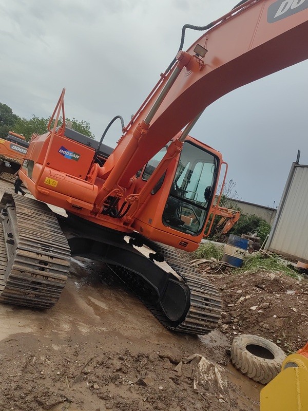 Quality used excavators