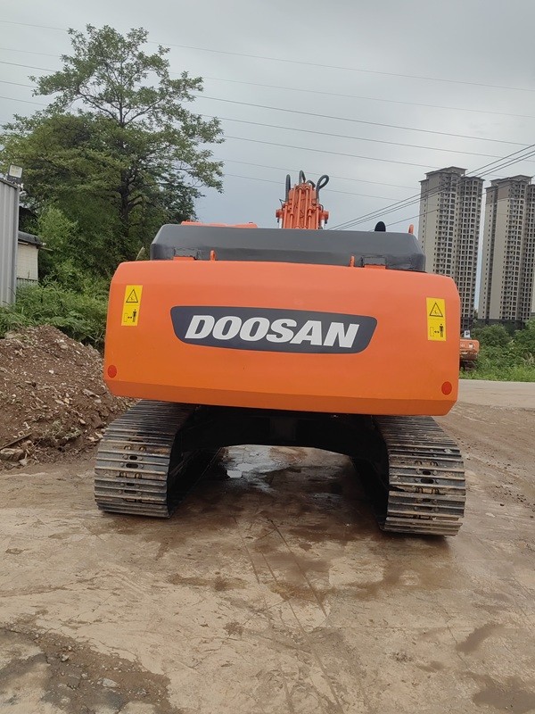 Quality used excavators