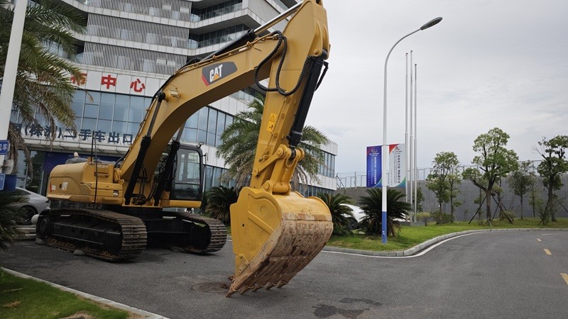 Quality used excavators