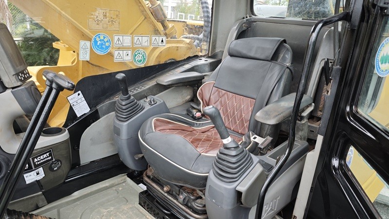 Quality used excavators