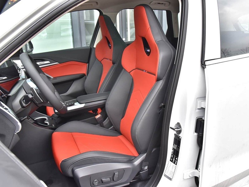 2024 BMW X1