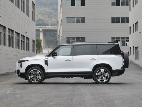 ROX 01 2023 All-Round 7-Seater Hybrid Vehicle for Export High-Quality Used Cars in China