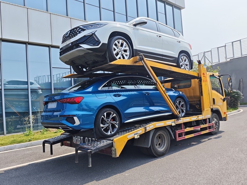 What are the advantages of a used electric vehicle?
