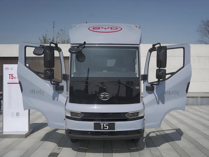 BYD T5