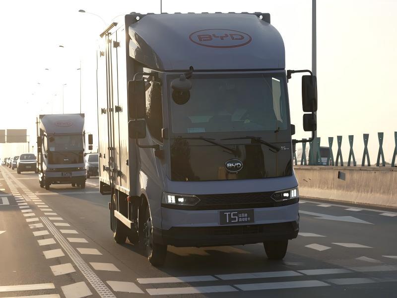 BYD T5