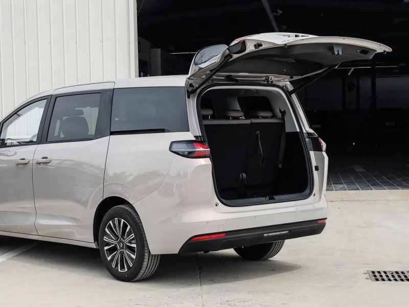 Wuling Starlight 730 2026