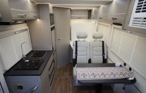 CHANGAN Automobile - CHANGAN Fengjing · Blue Whale Explorer RV