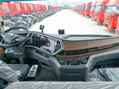 Dongfeng Tianlong GX heavy truck trunk logistics expert Intelligent, efficient and comfortable