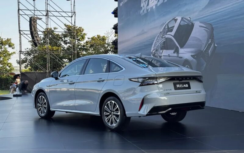Chery Automobile Fulwin A8