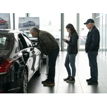 Russians Queuing Up to Buy 