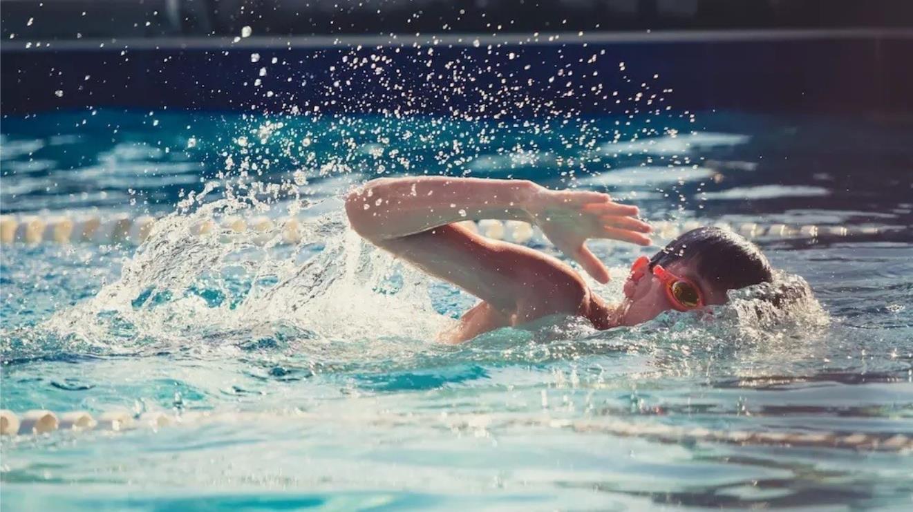 swimming goggles