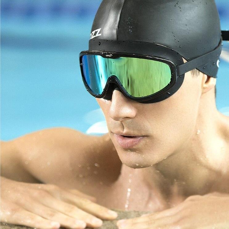 How to Clean Swimming Goggles?