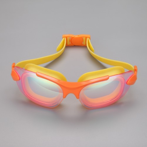 Designed for racing, the  goggle offers superior quality, comfort  N01