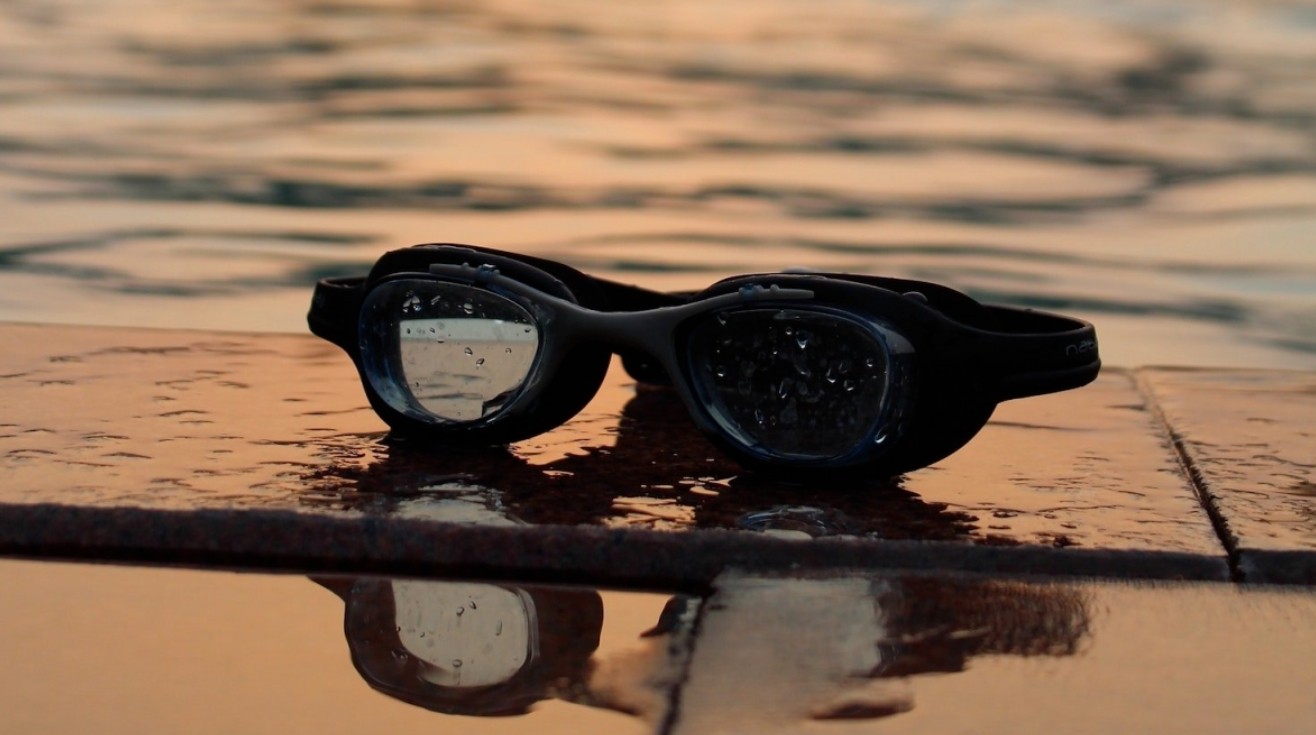 swimming goggles