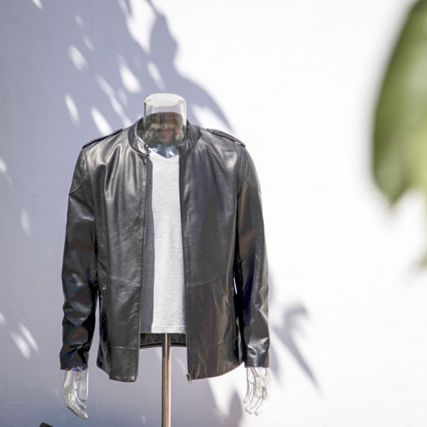 2022 Veste de motard en cuir noir personnalisée OEM pour hommes | Dernier fabricant de vestes de motard de conception