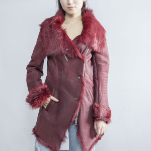 Erstklassiges Damenleder mit Pelz-Wintermantel | Hersteller von Lederjacken für Damen