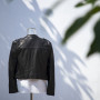 Chaqueta corta vendedora caliente del motorista de cuero negro de las mujeres|Fabricante popular de la chaqueta de cuero del diseño