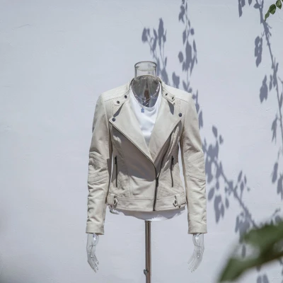 Cazadora Biker Mujer Piel Personalizada| Fabricante de chaqueta de motorista de diseño de moda