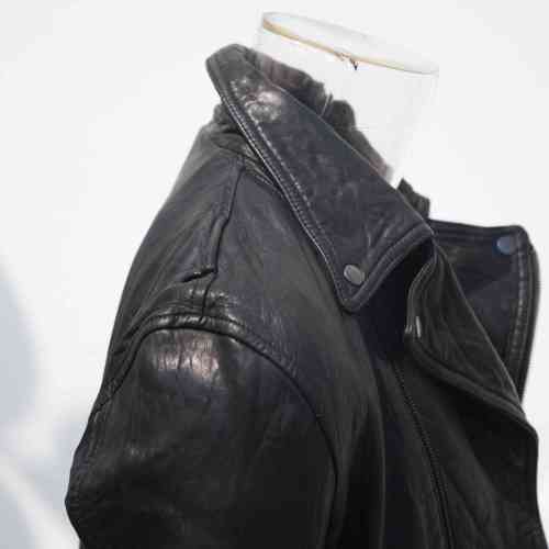 Chaquetas moteras negras para hombre de grado superior | Fabricante de la chaqueta del motorista del diseño de Fashional