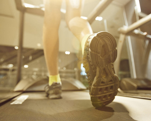 Must - know for Beginner Gym - goers: The Right Fitness Sequence, Weekly Training Plan, and Dietary Guide