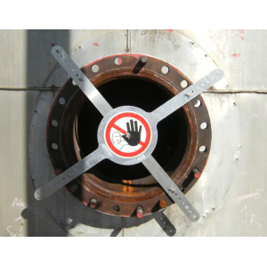 Manhole Entry Barrier |  Confined Space Barriers Supplier | Litalock Lockout Manufacturer