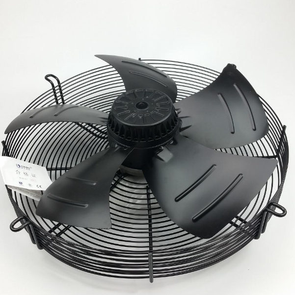 axial fan for the evaporator